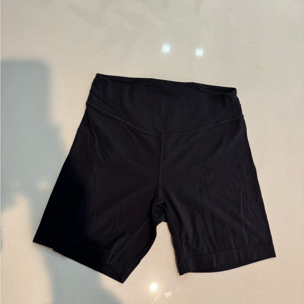 Lululemon Align High Rise short 6”